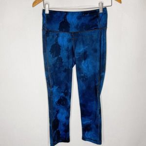 LUCY | Blue Core Capri Legging Small